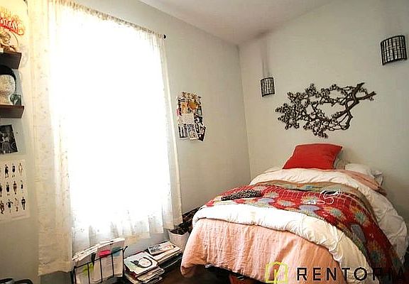 2nd image of 17 Troutman St #3E