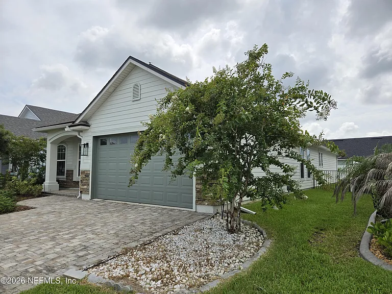 835 Silver Pine Dr — Photo 3