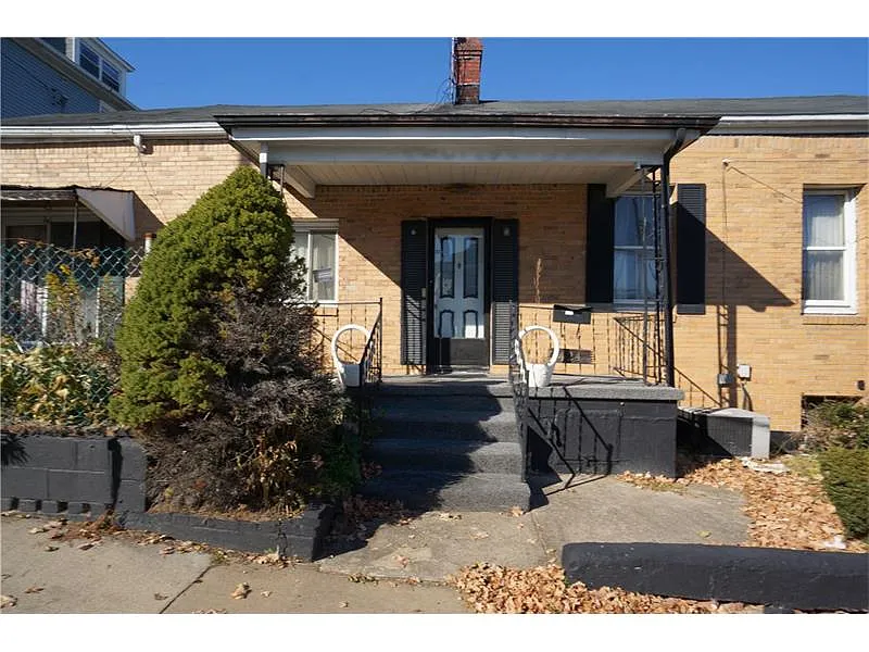 424 2nd St photo 1
