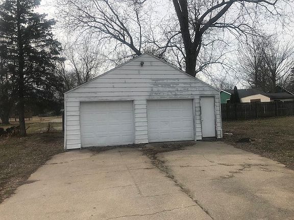 3rd image of 56381 S Elmer Ave