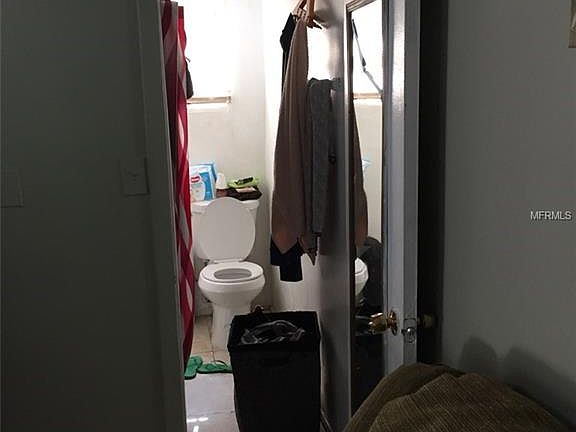 5th image of 813 Tucker Ave