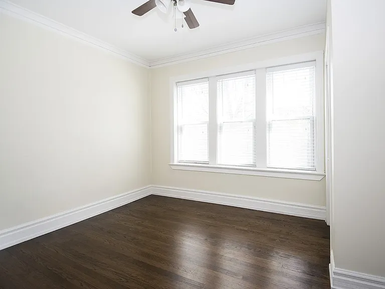 3702 N Hoyne Ave #3 — Photo 4