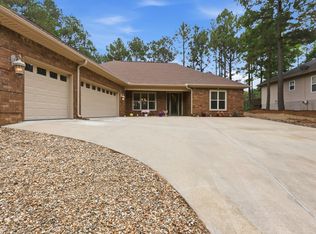 14 Asombroso Ln, Hot Springs Village, AR 71909