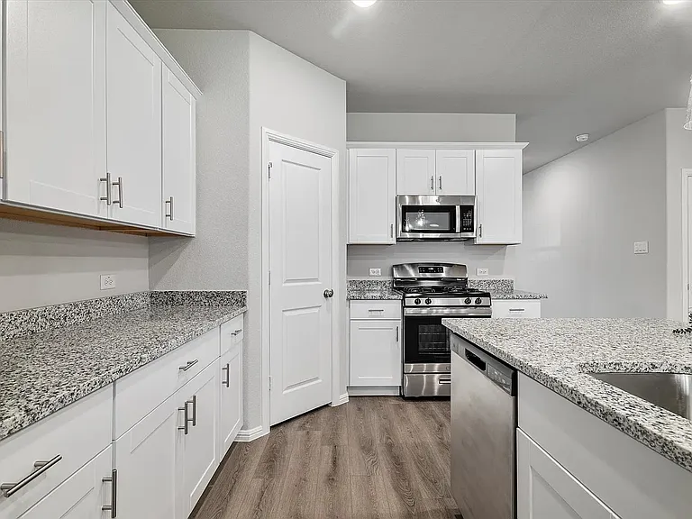 422 Wydown Dr — Photo 14