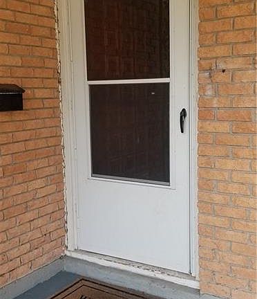 2nd image of 4725 Mayo Dr