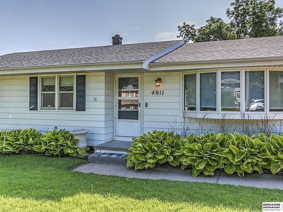3rd image of 4011 N 92nd Ave