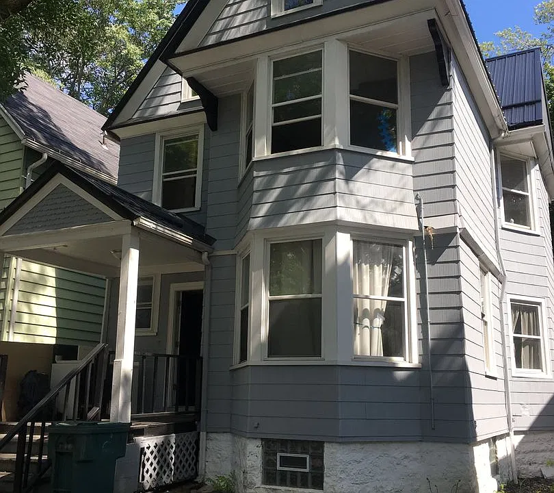 68 Edmonds St