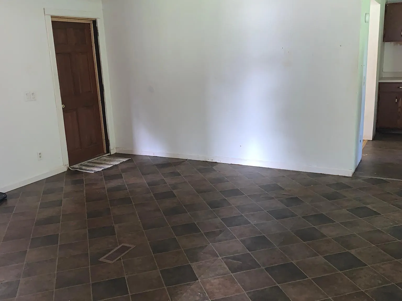 147 Redland Ranch Rd — Photo 3