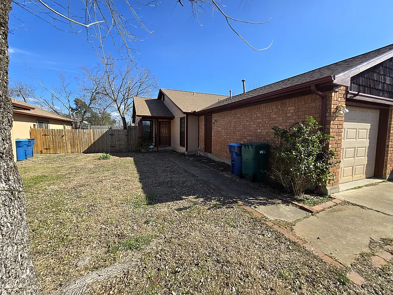 807 Lexington Rd #A — Photo 12