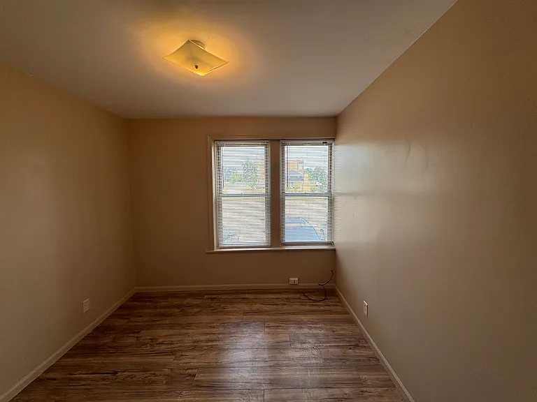 10212 S King Dr #1W — Photo 11