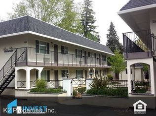 1061 Center St APT 6, Redding, CA 96001