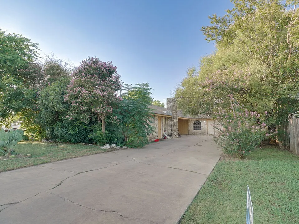 1206 Westcott Dr