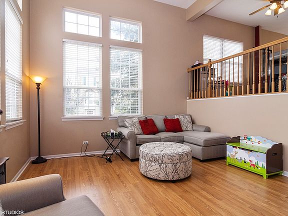 4th image of 2415 Courtyard Cir Unit 7