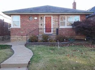 6534 Lindenwood Pl, Saint Louis, MO 63109
