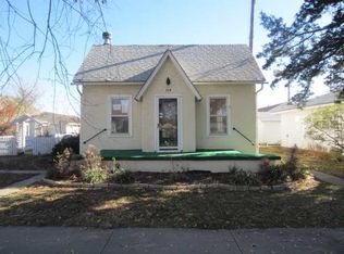 319 S Jefferson Ave, Wellington, KS 67152