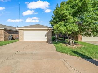 9816 Weatherford Ave, Lubbock, TX 79423