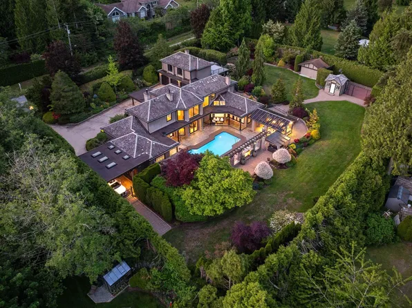 2514 East Rd, Anmore, BC V3H 5G9