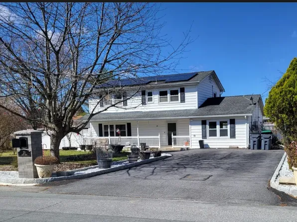 20 Scott Dr, Middletown, NY 10941