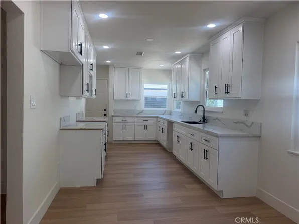 4216 N Mountain Dr, San Bernardino, CA 92407