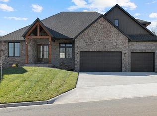 5913 S Clay Ave, Springfield, MO 65810