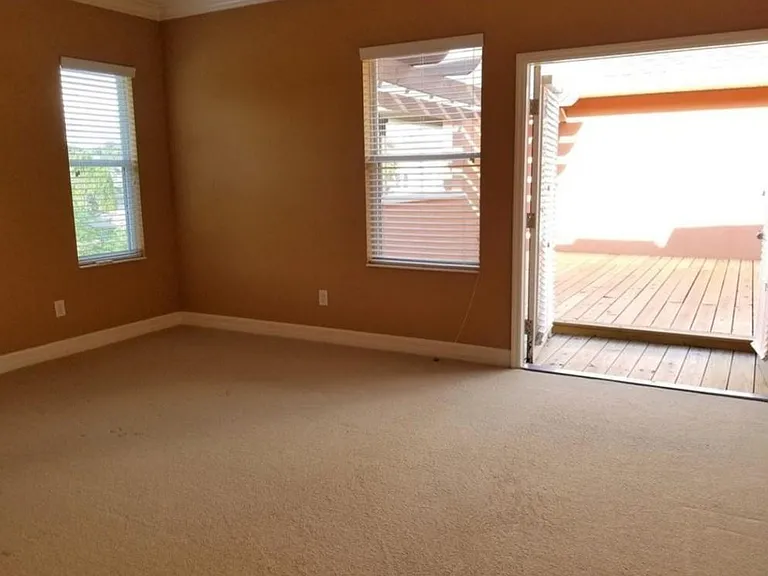 2401 S Shine Ave — Photo 18