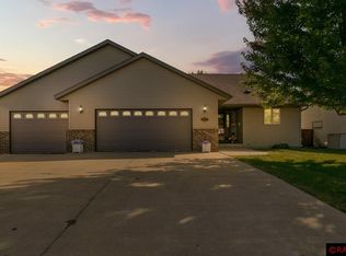 113 Quinion Dr, Mankato, MN 56001