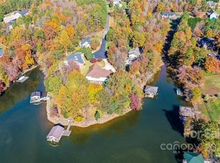 6055 Chaucer Ln, Granite Falls, NC 28630