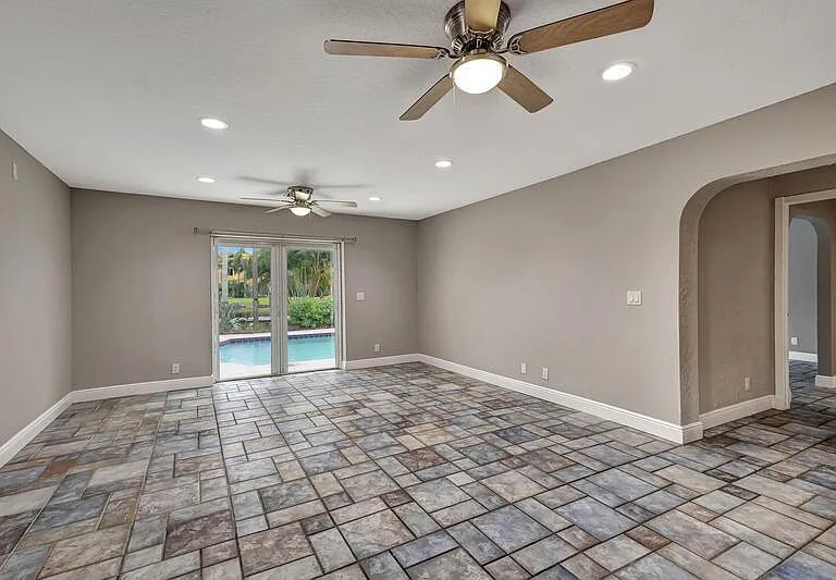 1402 Cormorant Rd — Photo 13