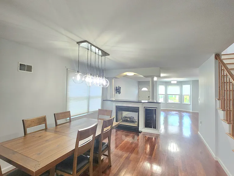 430 Aurora Ave #430 — Photo 6