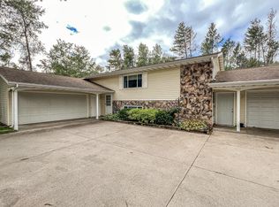 1333 Fox Ln, Plover, WI 54467