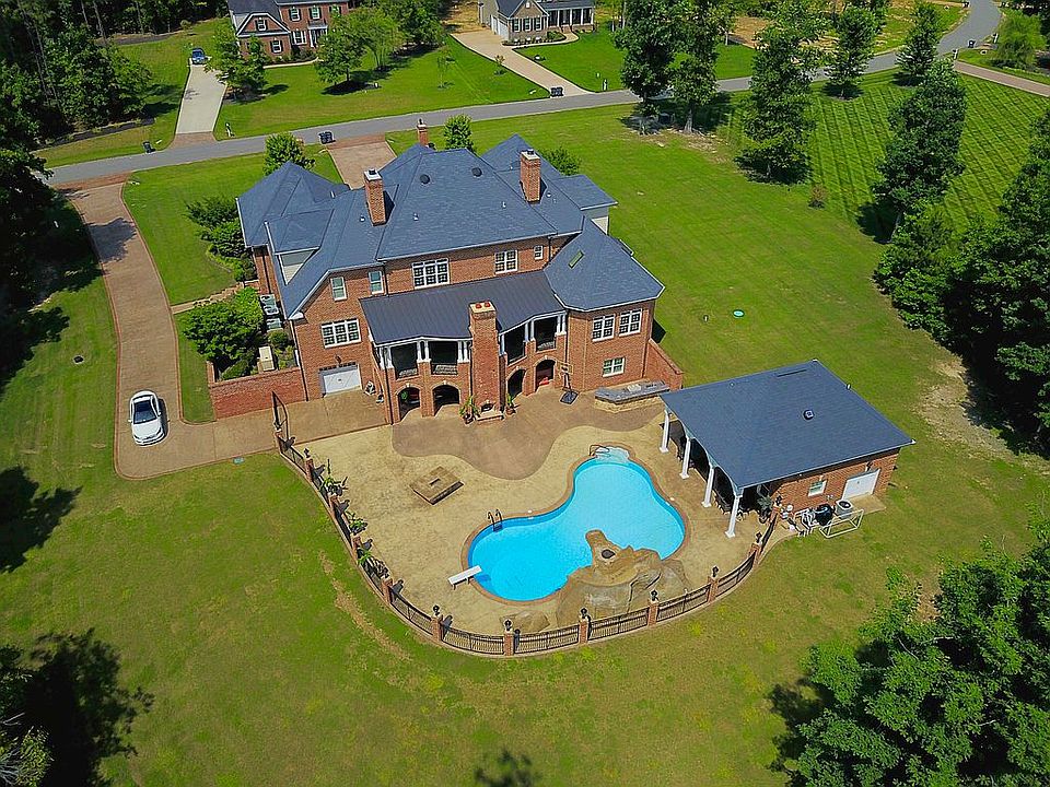 2nd image of 9657 Landcastle Dr