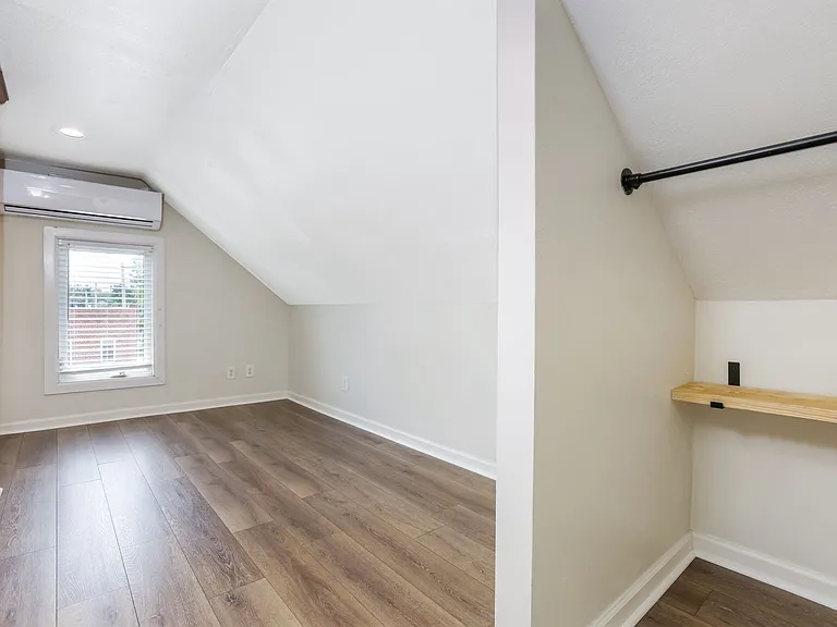 412 E Oakland Ave #412 — Photo 30