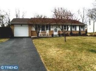 1564 Virmay Dr, Gilbertsville, PA 19525