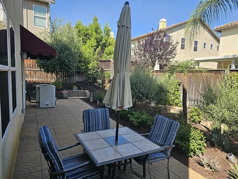 25055 Acorn Ct — Photo 12