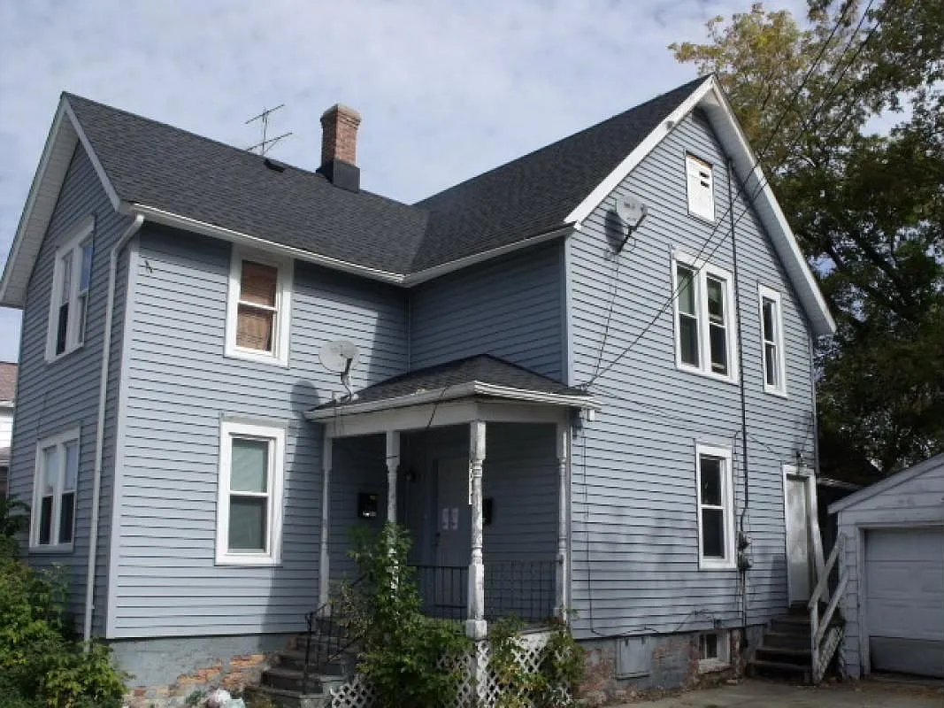 4711 Sheridan Rd photo 1