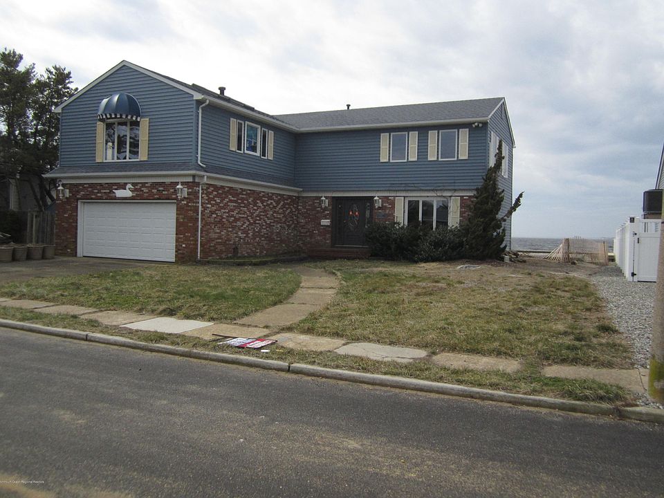 1st image of 433 Sunset Dr