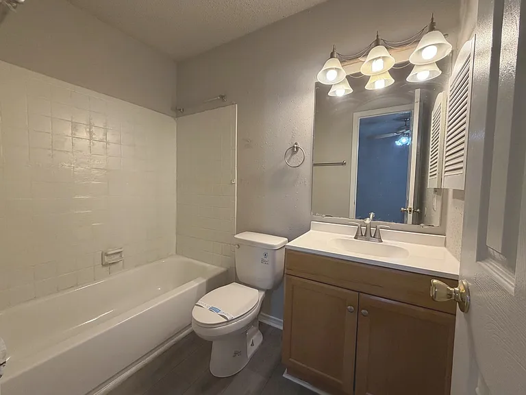 5263 Charolais Dr — Photo 10