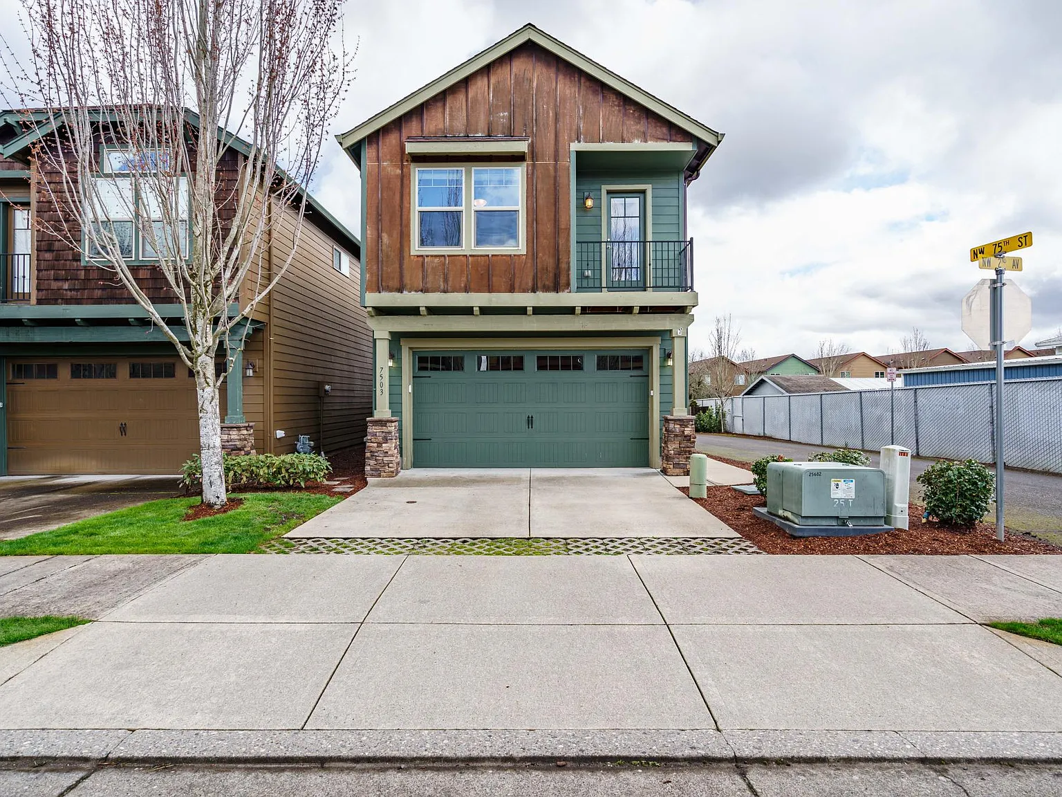 3 bed, 2.5 bath, 1864 sqft, $2,795 — Photo 1
