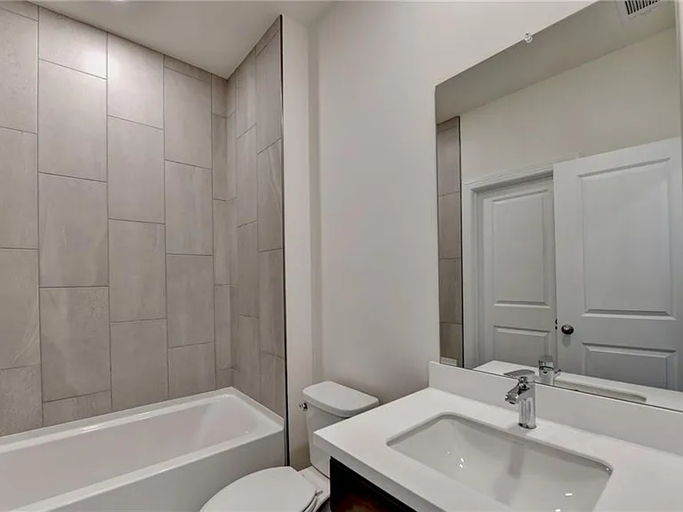 2471 Stewart Rd — Photo 42