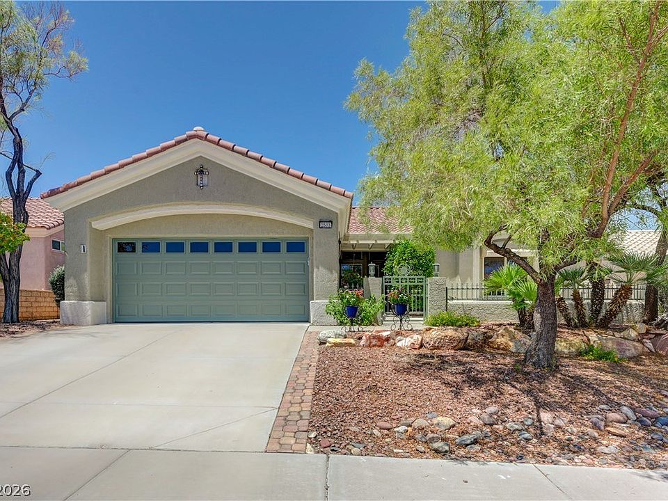 1st image of 2533 Banora Point Dr