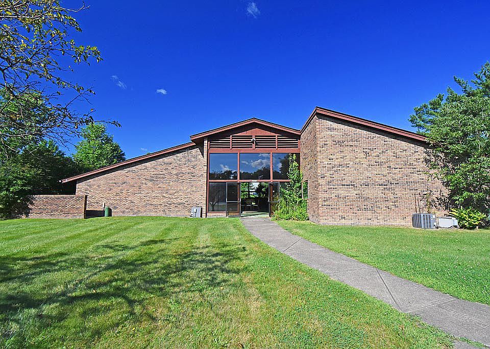 1st image of 3420 Burrwood Dr Unit 14