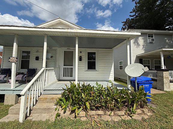 2nd image of 702 Bank Street Ext #B