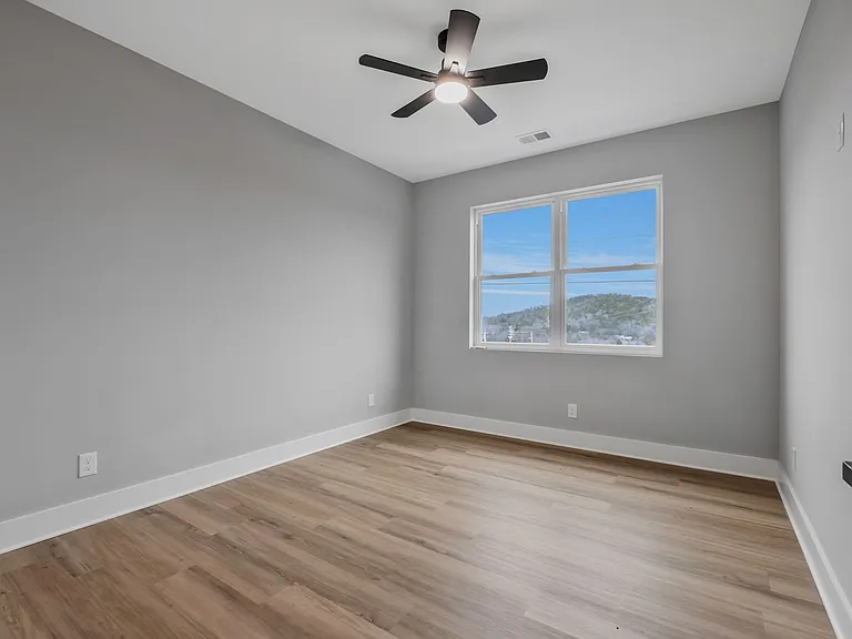 125 Scenic Ln — Photo 16