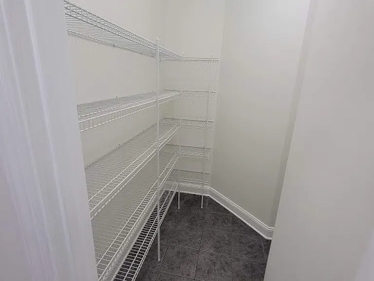 116 Silverspring Pl — Photo 4
