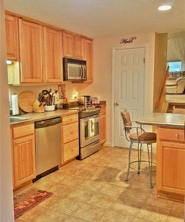 4th image of 61 Parkwood Ln