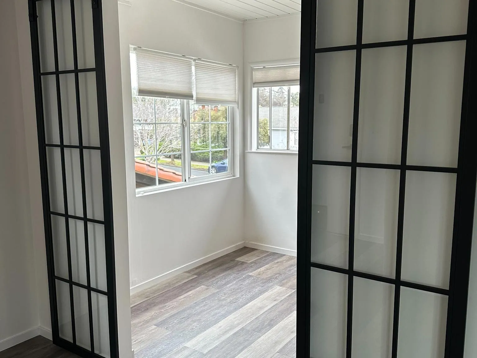 1233 Rose St — Photo 1