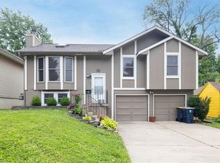 5011 N Elmwood Ave, Kansas City, MO 64119