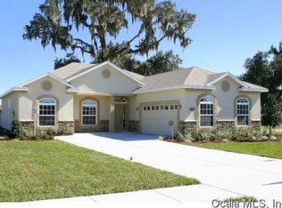 9733 Pepper Tree Pl, Wildwood, FL 34785