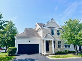 1649 Nature Dr, Grove City, OH 43123