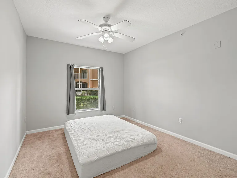 5060 Fairways Cir #F101 — Photo 37